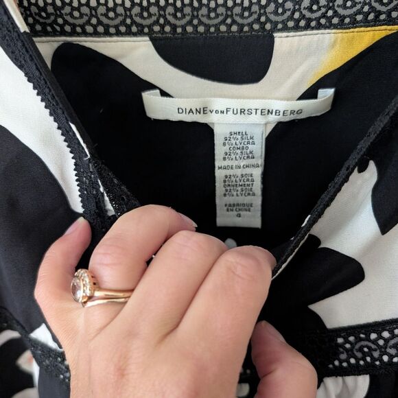 Diane Von Furstenberg Leena Traveling Butterfly Silk Kimono Dress Size 4 - Picture 9 of 9